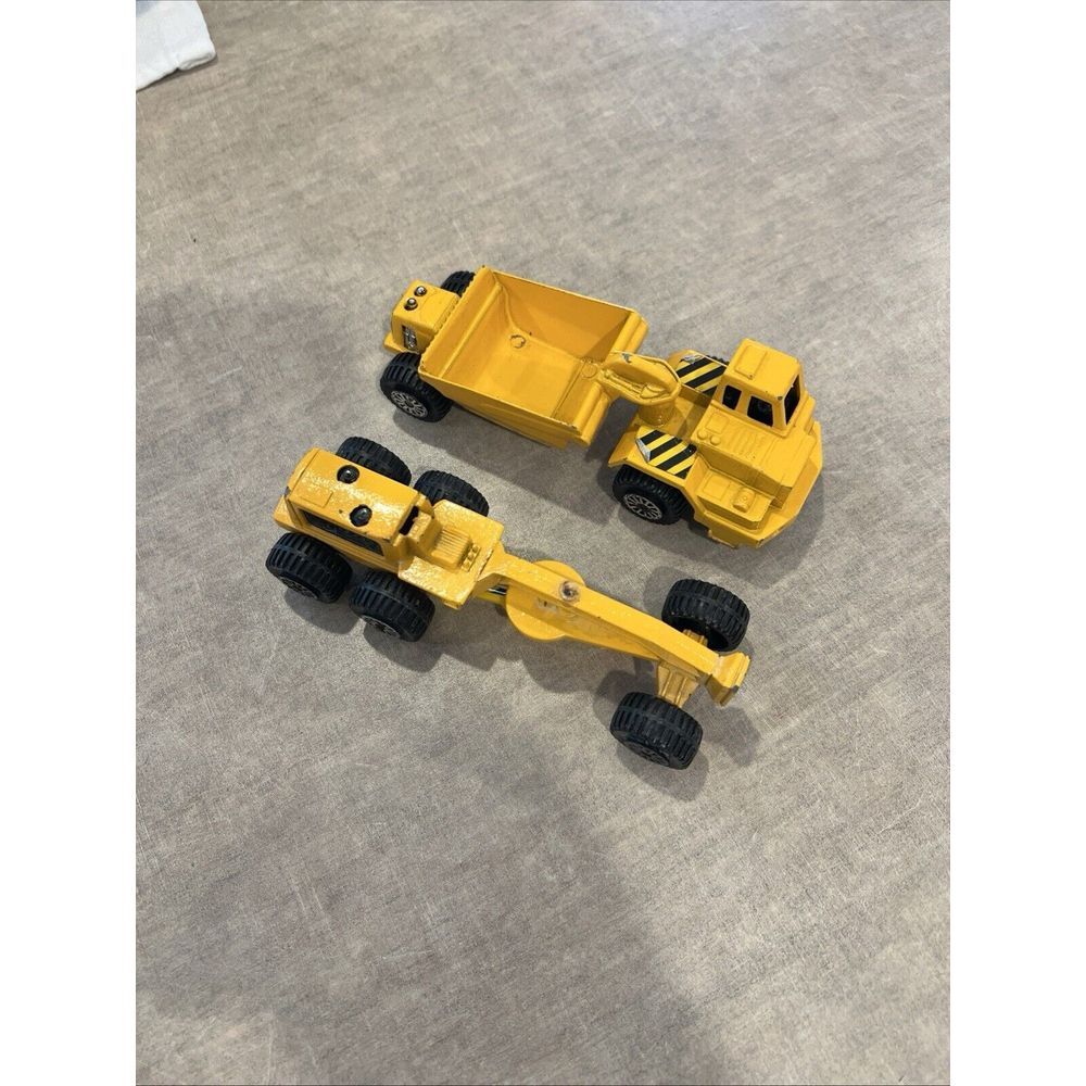 Tootsie Toy Earth Scraper And Earth Mover Made In USA vintage Metal Mint! 1967